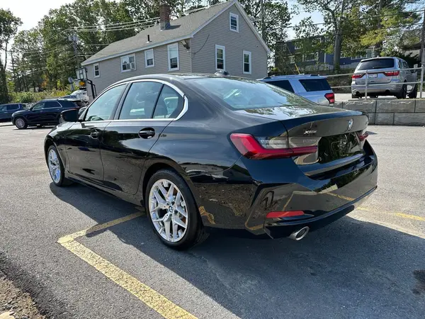 3MW89CW09S8E99758 2025 BMW 3ER - Image 2