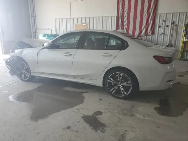 3MW89FF03P8D26715 2023 BMW 3ER - Image 2