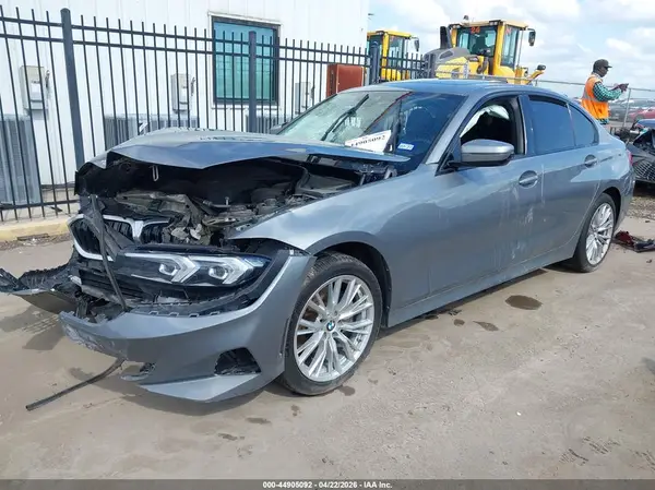 3MW89FF03P8D71816 2023 BMW 3ER - Image 2
