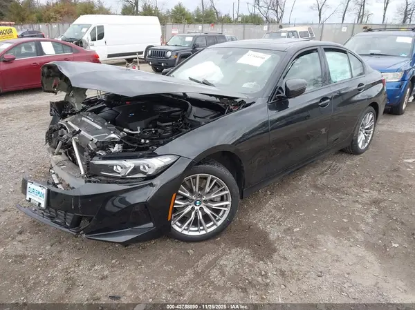 3MW89FF05P8D02464 2023 BMW 3ER - Image 2