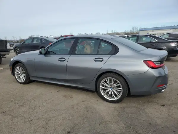 3MW89FF0XP8D49215 2023 BMW 3ER - Image 2