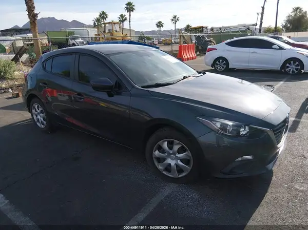 3MZBM1J72GM255879 2016 MAZDA 3 - Image 1