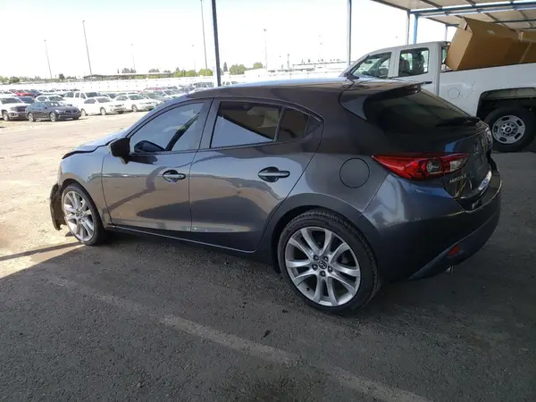 3MZBM1J74GM318318 2016 MAZDA 3 - Image 2