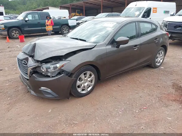 3MZBM1J75GM271008 2016 MAZDA 3 - Image 2