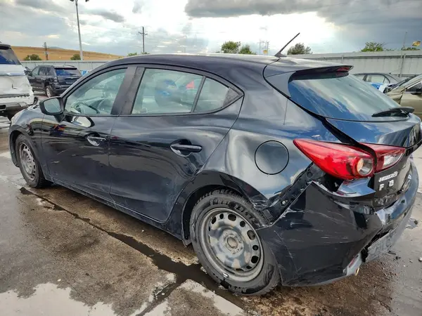 3MZBM1J78GM268121 2016 MAZDA 3 - Image 2