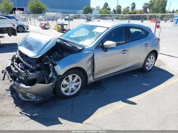 3MZBM1J79GM238934 2016 MAZDA 3 - Image 2