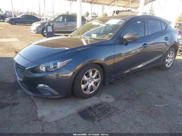 3MZBM1J79GM268449 2016 MAZDA 3 - Image 2