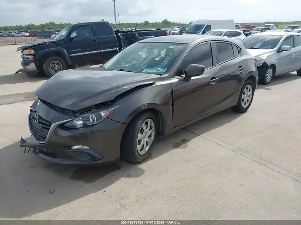 3MZBM1J79GM271920 2016 MAZDA 3 - Image 2