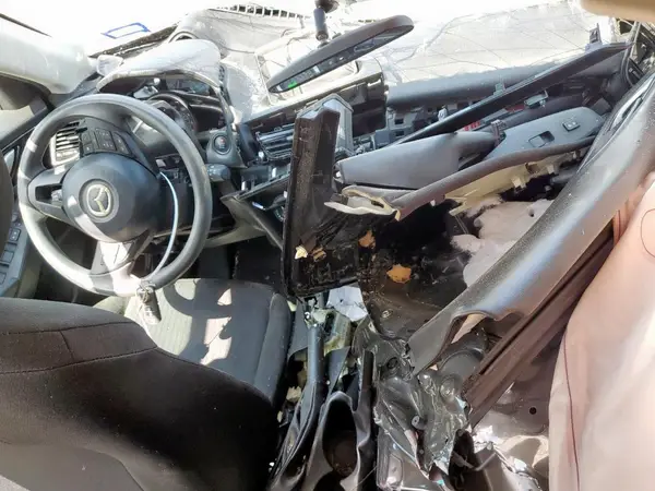 3MZBM1J7XGM307999 2016 MAZDA 3 - Image 8