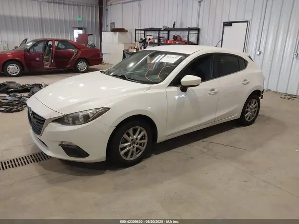 3MZBM1K73GM239785 2016 MAZDA 3 - Image 2
