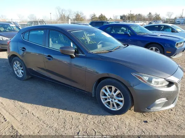 3MZBM1K73GM262743 2016 MAZDA 3 - Image 1
