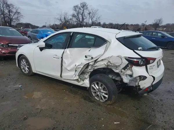 3MZBM1K73GM269143 2016 MAZDA 3 - Image 2