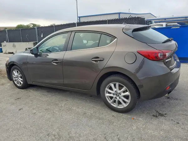 3MZBM1K7XGM256325 2016 MAZDA 3 - Image 2