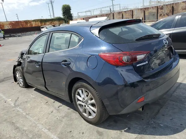 3MZBM1K7XGM317043 2016 MAZDA 3 - Image 2