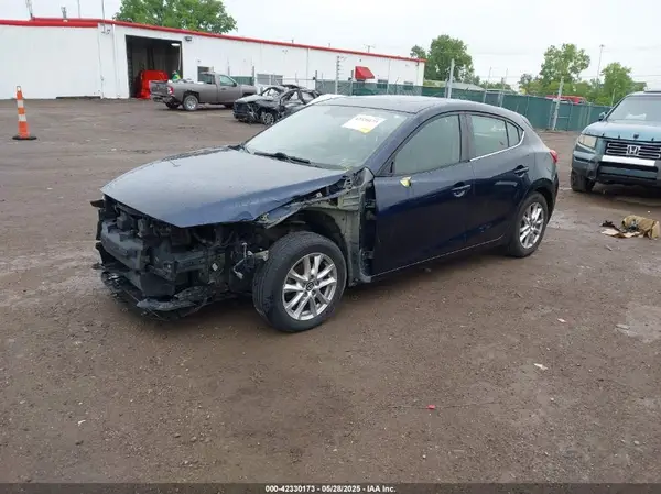 3MZBM1L71GM261587 2016 MAZDA 3 - Image 2