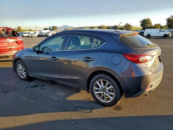 3MZBM1L76GM266865 2016 MAZDA 3 - Image 2