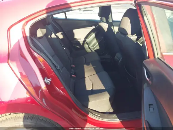 3MZBM1L76GM268101 2016 MAZDA 3 - Image 8