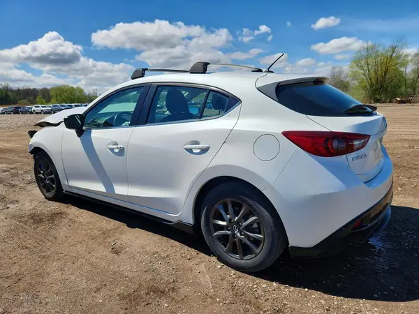 3MZBM1L76GM273587 2016 MAZDA 3 - Image 2