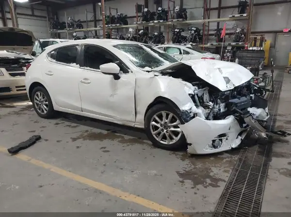 3MZBM1L77GM300019 2016 MAZDA 3 - Image 1