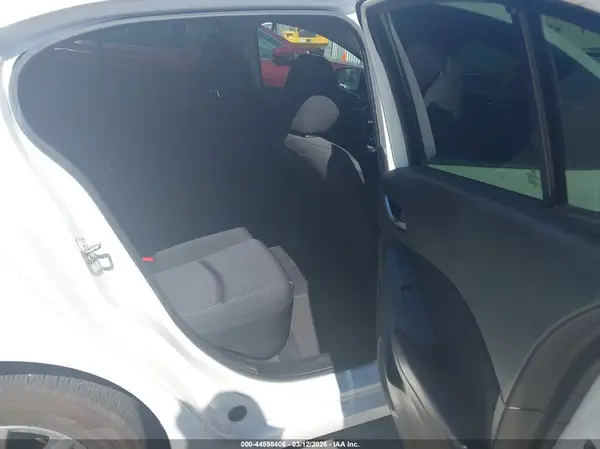 3MZBM1L77GM318309 2016 MAZDA 3 - Image 8