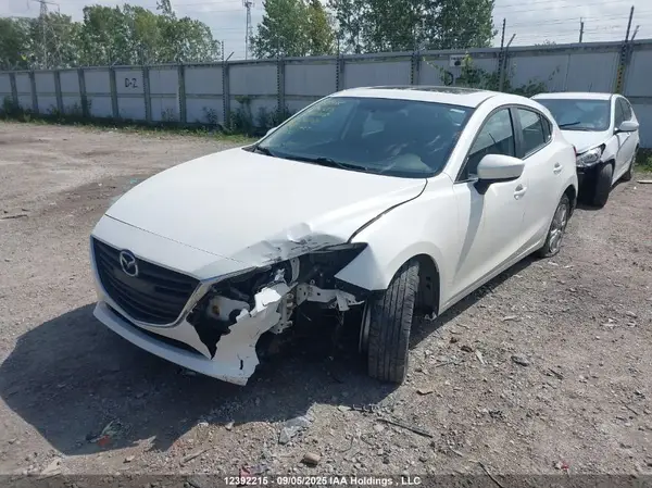 3MZBM1L7XGM294670 2016 MAZDA 3 - Image 2