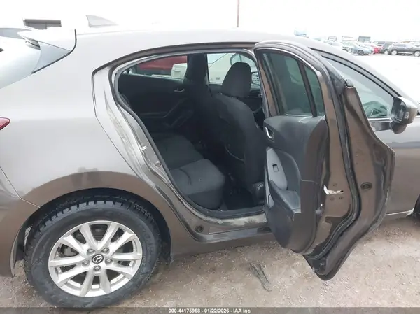 3MZBM1M71GM317154 2016 MAZDA 3 - Image 8