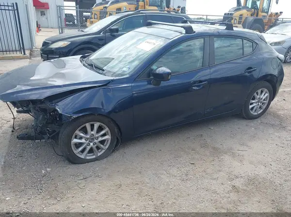 3MZBM1M73GM257555 2016 MAZDA 3 - Image 2