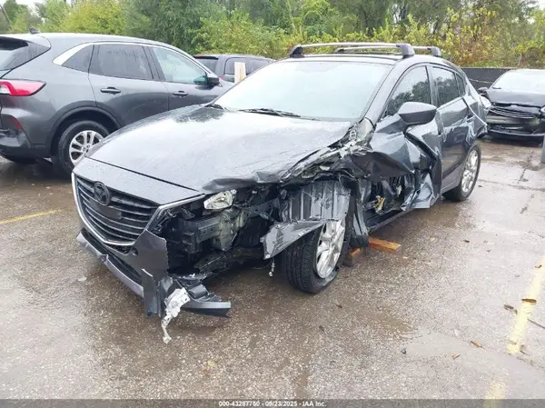 3MZBM1M78GM258894 2016 MAZDA 3 - Image 2
