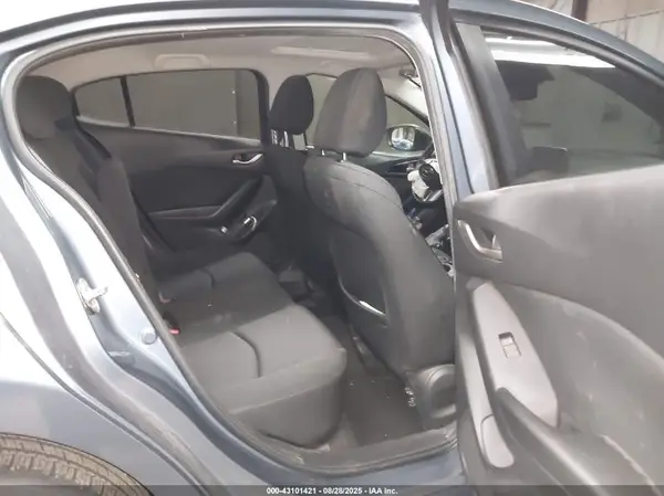 3MZBM1M79GM326202 2016 MAZDA 3 - Image 8