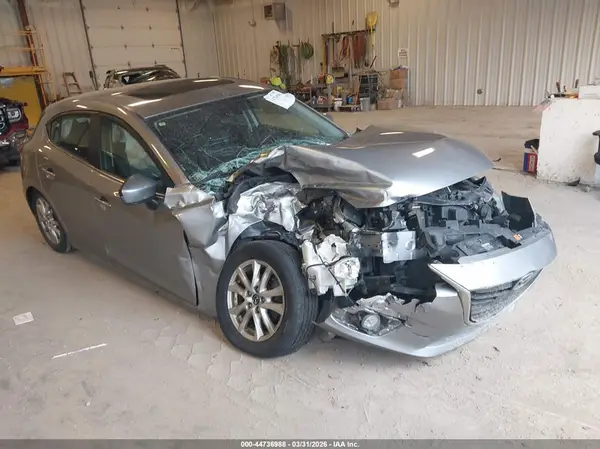 3MZBM1N74GM267560 2016 MAZDA 3 - Image 1