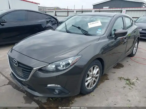 3MZBM1N7XGM256630 2016 MAZDA 3 - Image 2