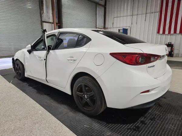 3MZBM1T71GM326745 2016 MAZDA 3 - Image 2