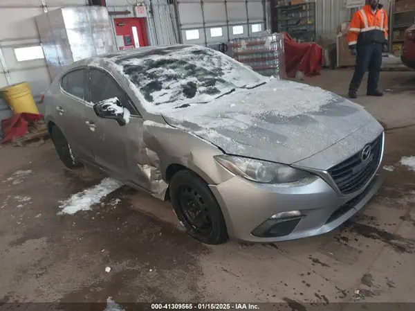 3MZBM1T75GM257428 2016 MAZDA 3 - Image 1