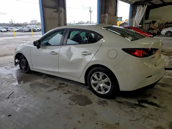 3MZBM1T75GM300620 2016 MAZDA 3 - Image 2