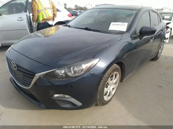 3MZBM1T76GM268129 2016 MAZDA 3 - Image 2