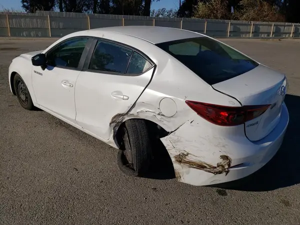 3MZBM1T76GM329947 2016 MAZDA 3 - Image 2
