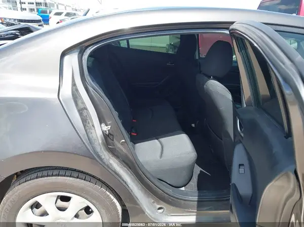 3MZBM1T77GM262078 2016 MAZDA 3 - Image 8
