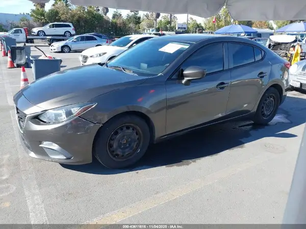3MZBM1T77GM276708 2016 MAZDA 3 - Image 2