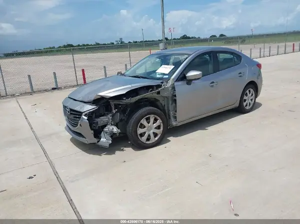 3MZBM1T77GM283500 2016 MAZDA 3 - Image 2