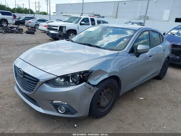 3MZBM1T79GM239062 2016 MAZDA 3 - Image 2
