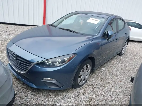 3MZBM1T7XGM257232 2016 MAZDA 3 - Image 2