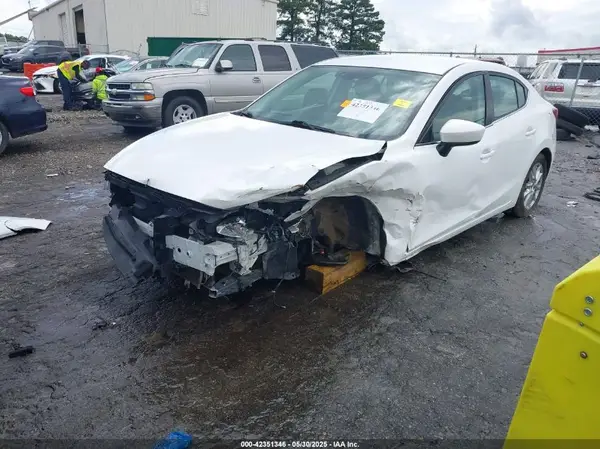 3MZBM1U70GM261983 2016 MAZDA 3 - Image 2