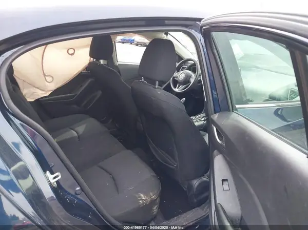 3MZBM1U71GM327067 2016 MAZDA 3 - Image 8