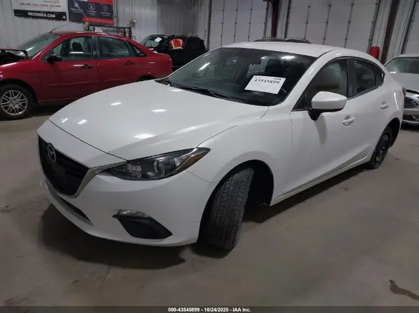 3MZBM1U72GM292586 2016 MAZDA 3 - Image 2