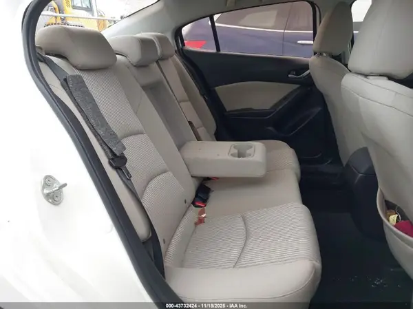 3MZBM1U73GM318550 2016 MAZDA 3 - Image 8