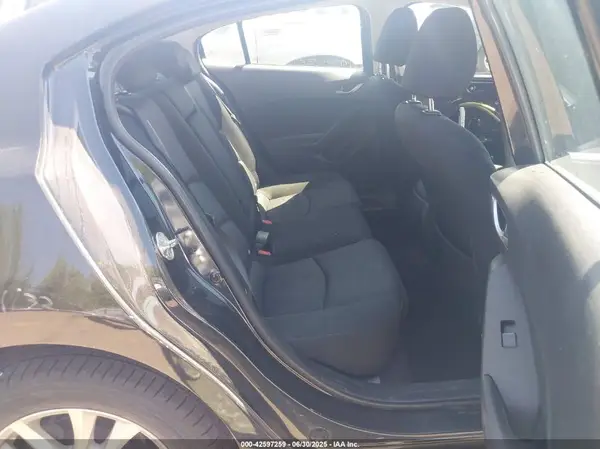 3MZBM1U75GM299225 2016 MAZDA 3 - Image 8