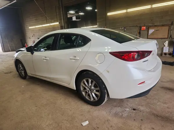 3MZBM1U75GM328044 2016 MAZDA 3 - Image 2