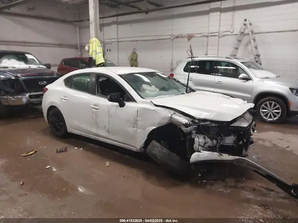 3MZBM1U76GM251362 2016 MAZDA 3 - Image 1
