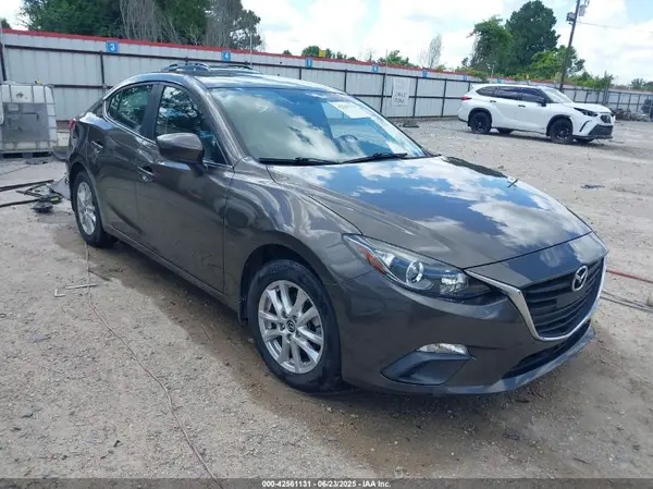 3MZBM1U76GM282319 2016 MAZDA 3 - Image 1