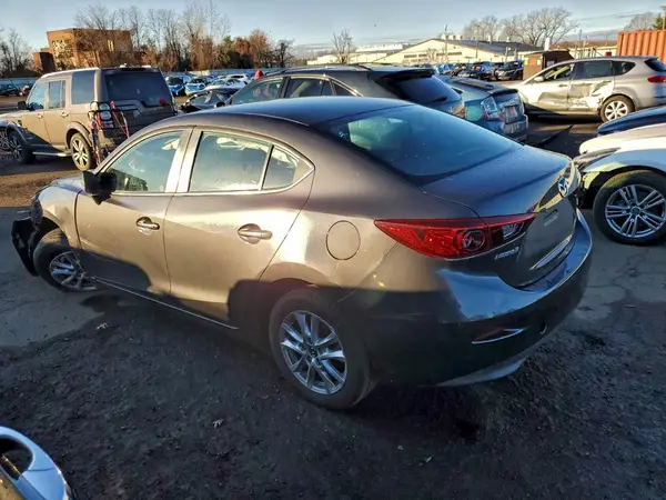 3MZBM1U76GM299279 2016 MAZDA 3 - Image 2
